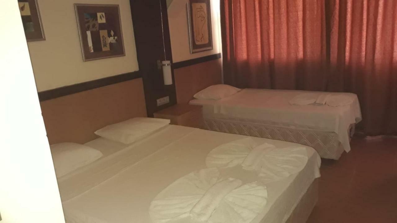 Hotel Santur Кушадасы Экстерьер фото